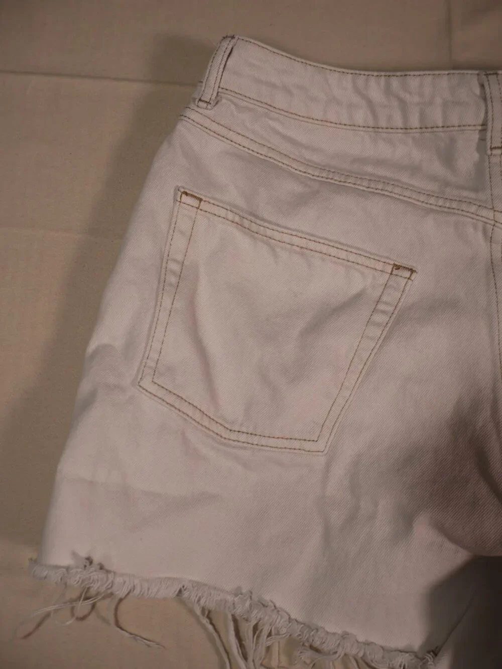 Topshop Moto Mom Denim Jean High Waisted Shorts, White US 12